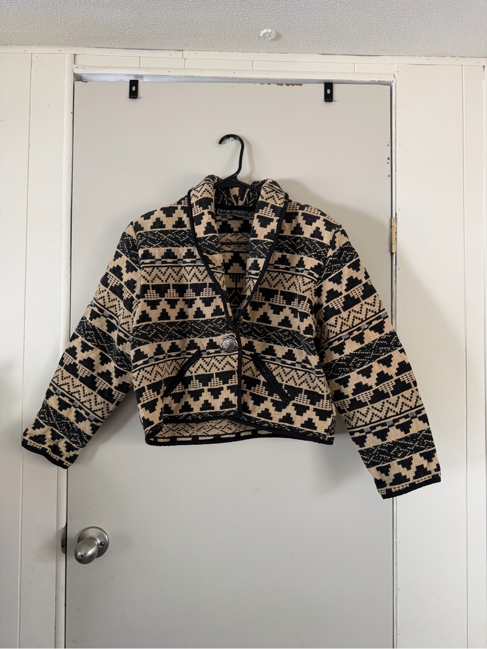 Vintage Black & Cream Patterned Cropped Jacket